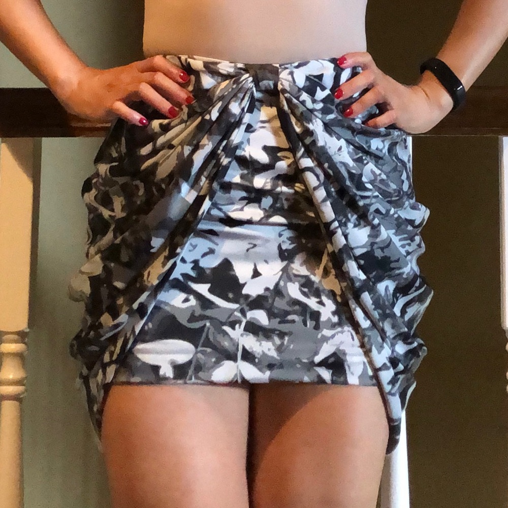 H&M tulip style skirt